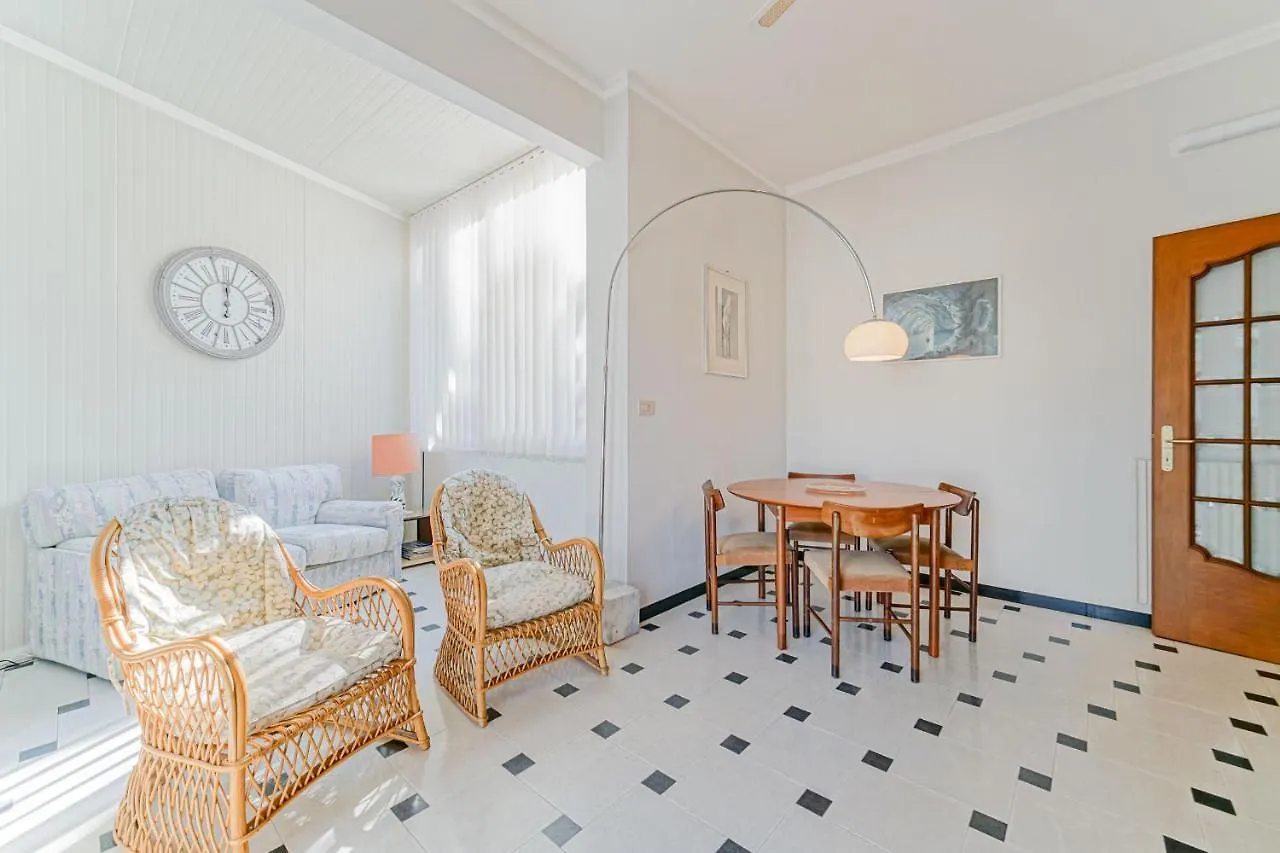 Rapallo Vespucci Holiday Apartment location
